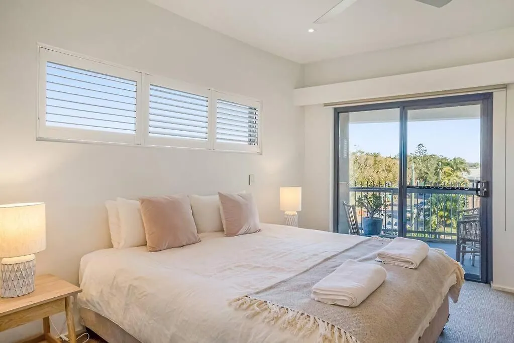 Fuller Holidays- Lot 7 - Byron Penthouse Apartment With Pool Byron Bay Australien